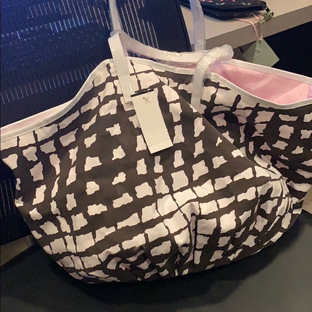 saks fifth ave beach bag NWT